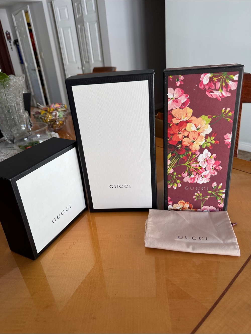 Gucci Black, White & Pink Floral Presentation Boxes with Pink Pouch